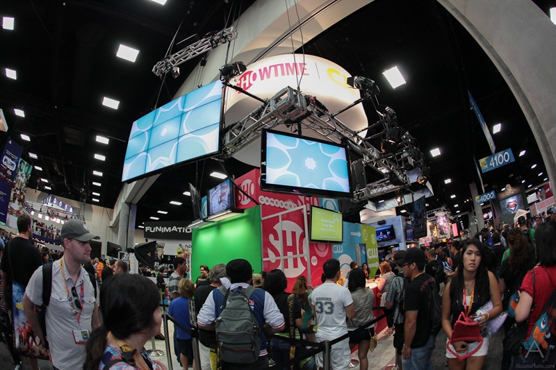 cbs_and_summit_entertainment_booths_at_comic-con_2012_for_antelope_entertainment-4
