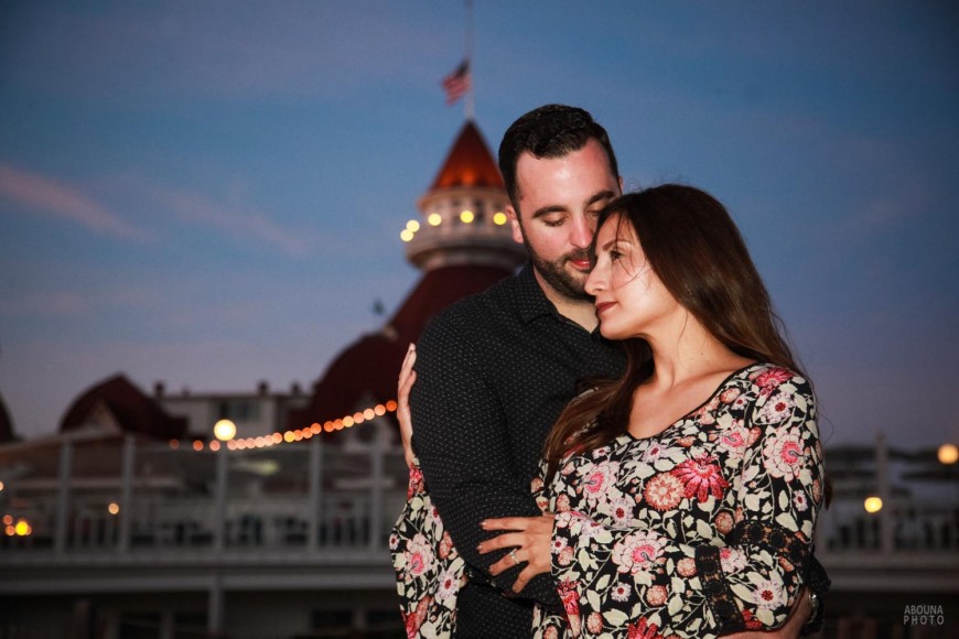 Engagement Photos on the Beach in San Diego - AbounaPhoto